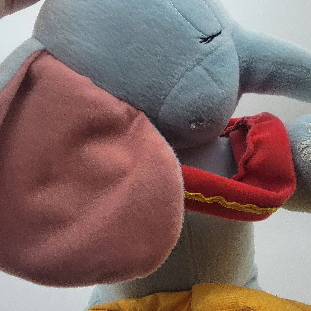 Disney‎ Sleeping Dumbo with Star pillow Stuffed Plush Elephant 12